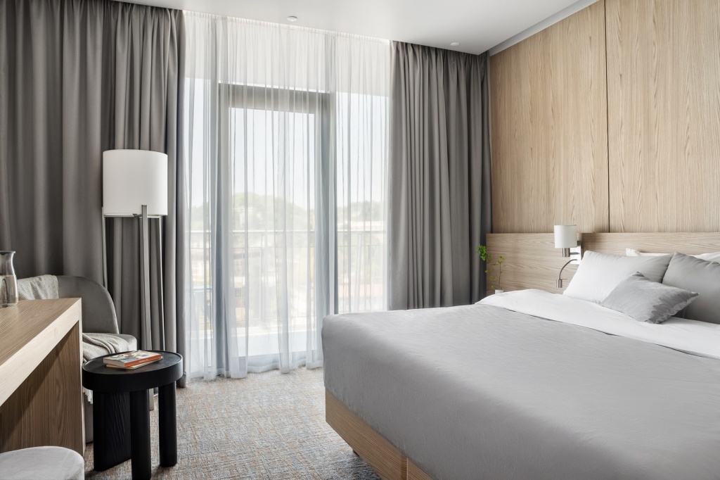 Crystal_Resort_Interior_1.jpg
