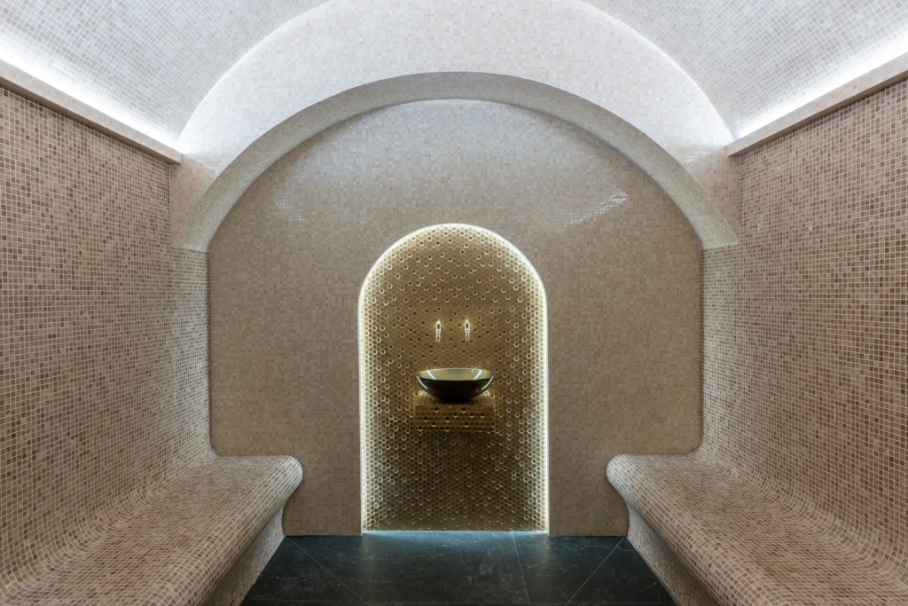 THE WAVE SPA (7).JPG