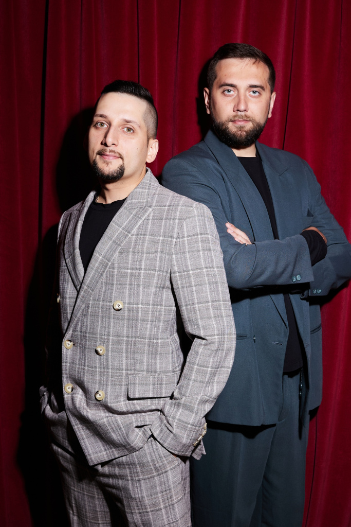 Мигель и Михаил Орлов_Бар Segreto.jpg