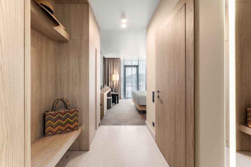 Crystal_Resort_Interior_3.jpg