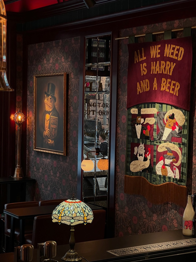 Harry Not Original Pub (3).JPG