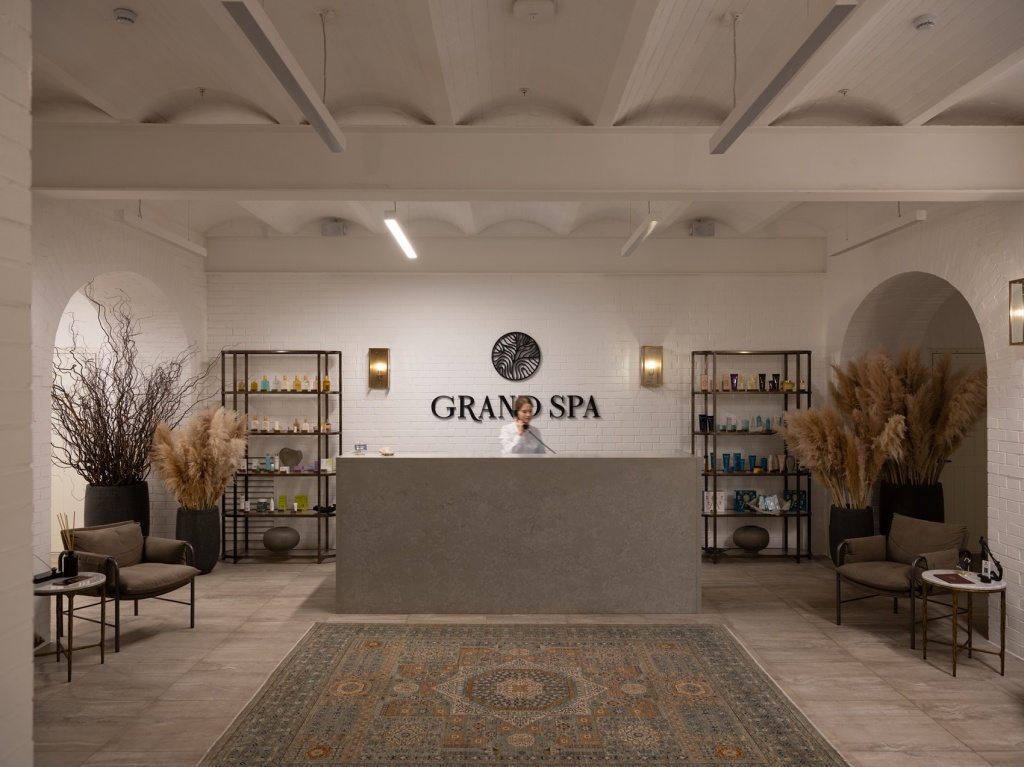 Grand SPA_ресепшн.jpg