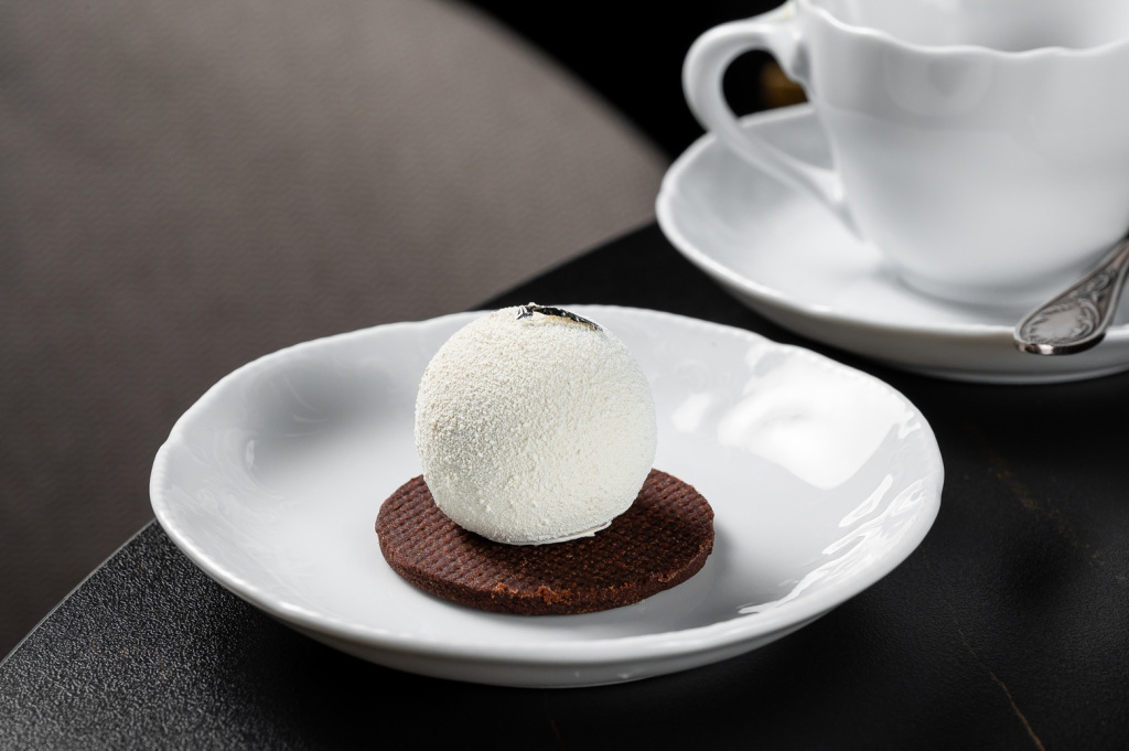 Белый «Жемчуг»_Бар «Шаляпин»-3.jpg