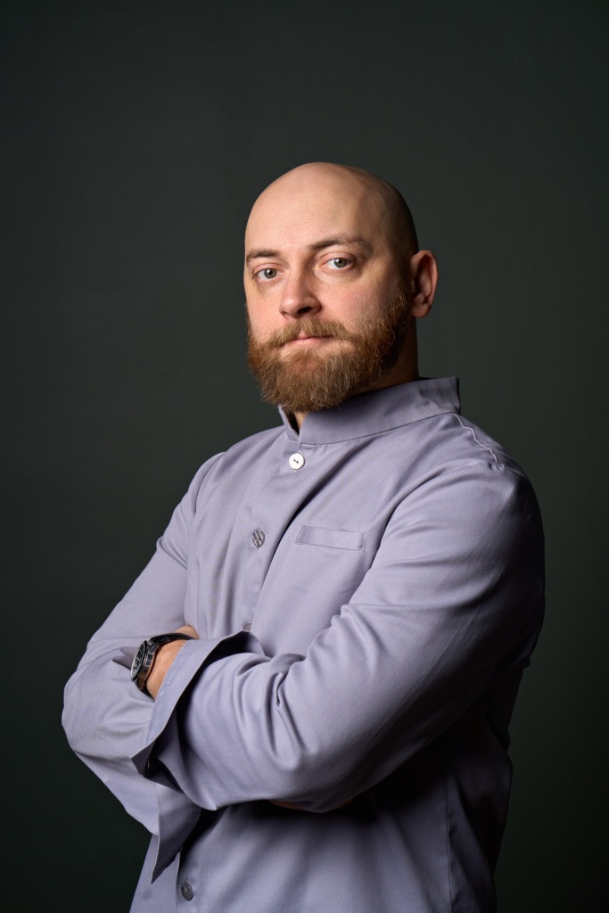 Mihail Poetov_0.75 please.JPG